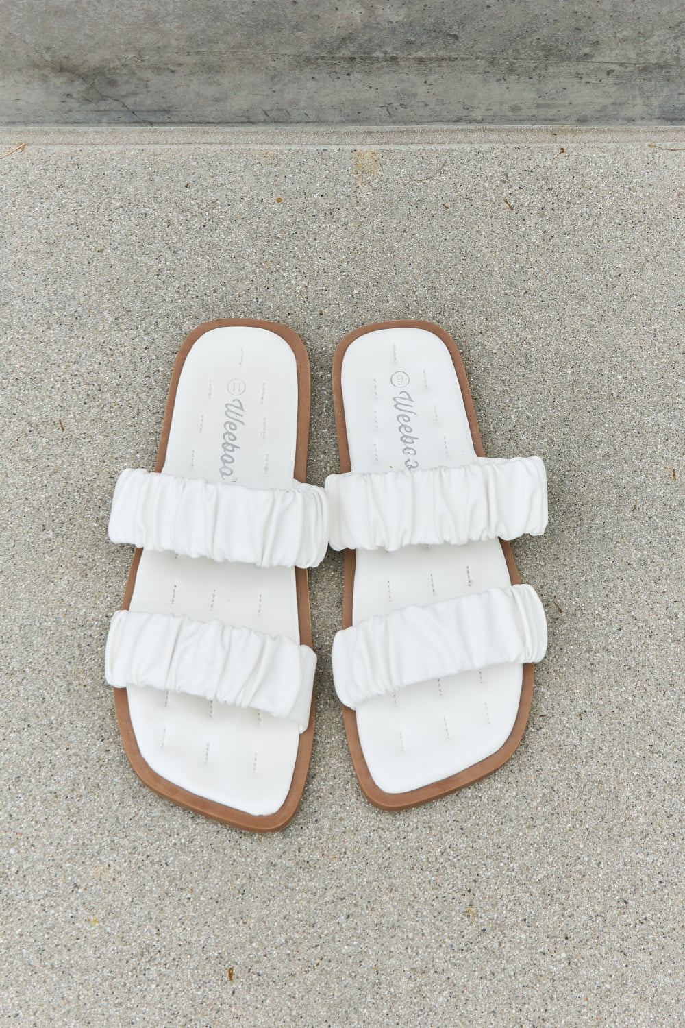 Double Strap Scrunch Sandal in White